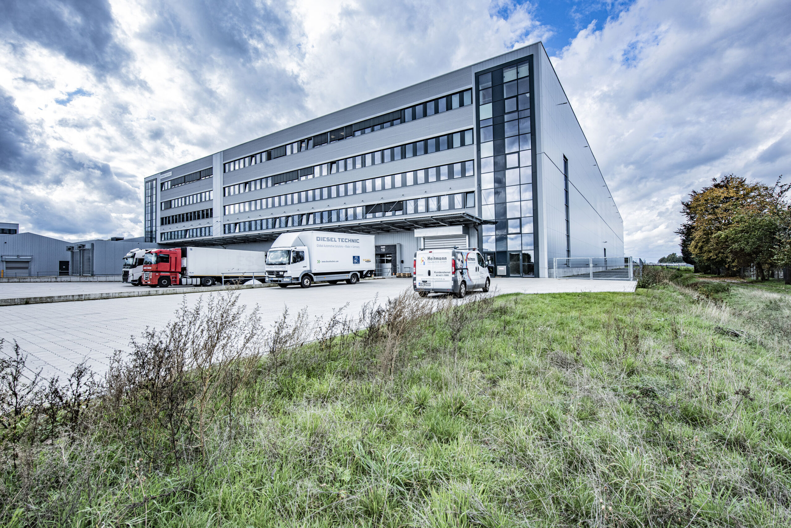 Neubau eines Hochregallagers, Kleinteilelager, Bürokomplex