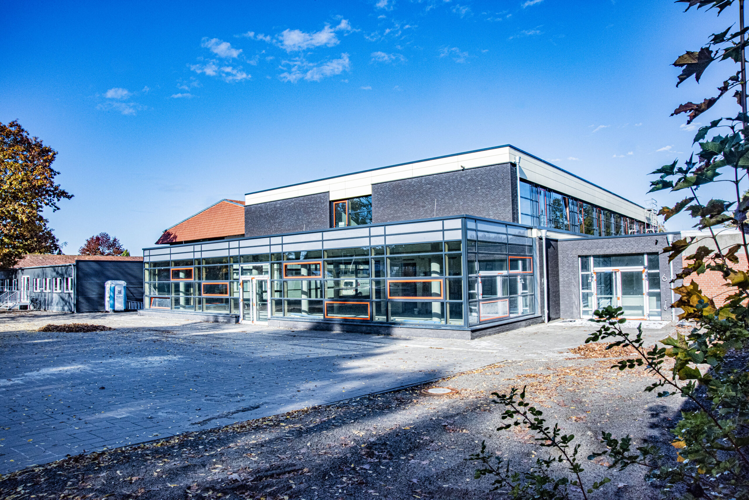 Umbau und Sanierung einer Schule mit Neubau einer Kantine